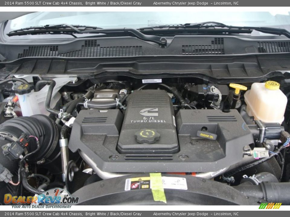 2014 Ram 5500 SLT Crew Cab 4x4 Chassis Bright White / Black/Diesel Gray Photo #20
