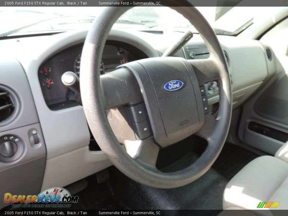 2005 Ford F150 STX Regular Cab Black / Tan Photo #3