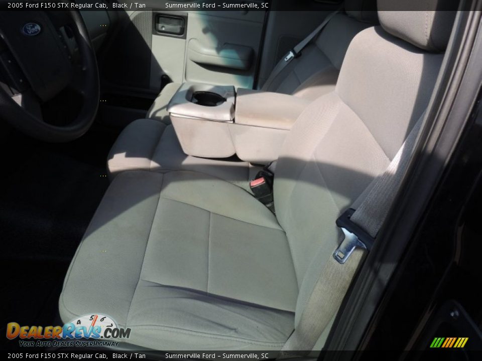 2005 Ford F150 STX Regular Cab Black / Tan Photo #4