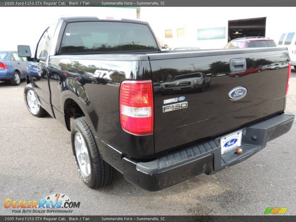 2005 Ford F150 STX Regular Cab Black / Tan Photo #11