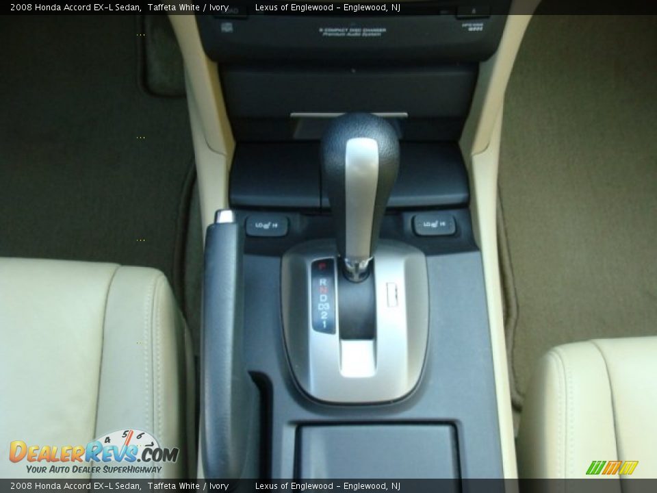 2008 Honda Accord EX-L Sedan Taffeta White / Ivory Photo #17