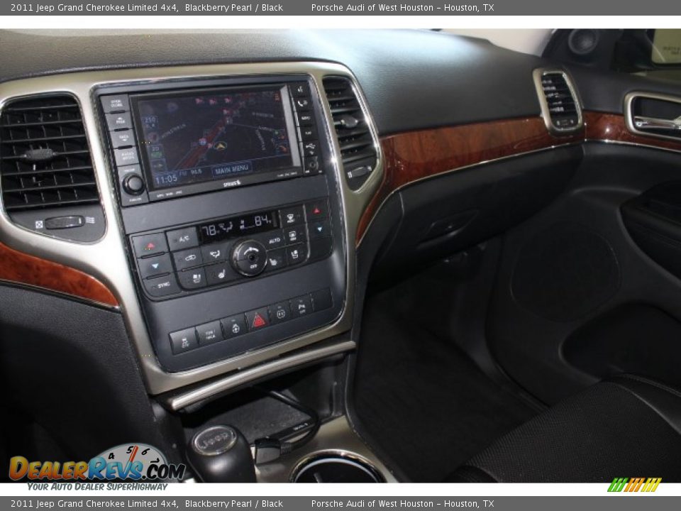 2011 Jeep Grand Cherokee Limited 4x4 Blackberry Pearl / Black Photo #17