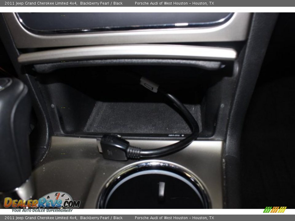 2011 Jeep Grand Cherokee Limited 4x4 Blackberry Pearl / Black Photo #25