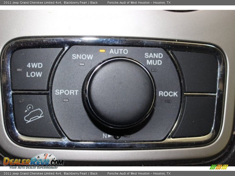 2011 Jeep Grand Cherokee Limited 4x4 Blackberry Pearl / Black Photo #26