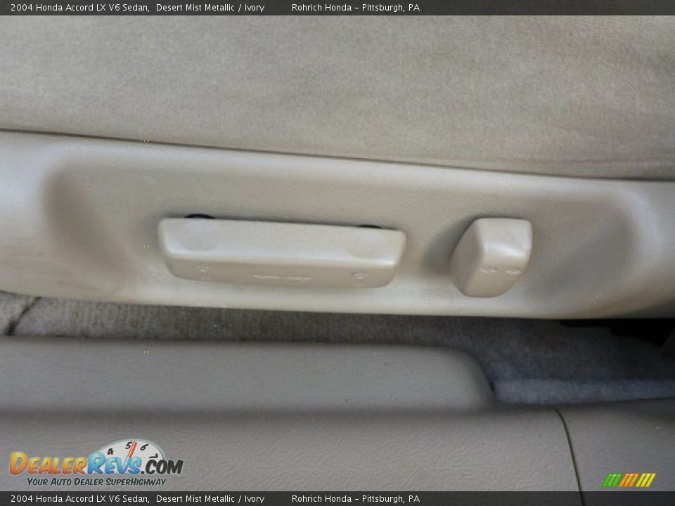 2004 Honda Accord LX V6 Sedan Desert Mist Metallic / Ivory Photo #7