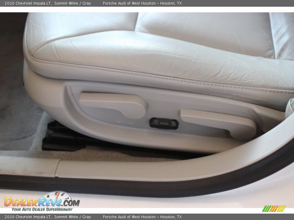 2010 Chevrolet Impala LT Summit White / Gray Photo #15