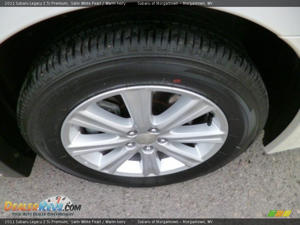 2011 Subaru Legacy 2.5i Premium Satin White Pearl / Warm Ivory Photo #13
