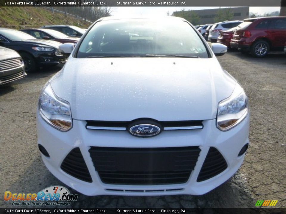 2014 Ford Focus SE Sedan Oxford White / Charcoal Black Photo #6