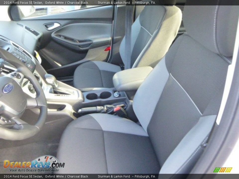 2014 Ford Focus SE Sedan Oxford White / Charcoal Black Photo #8