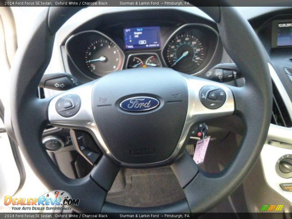 2014 Ford Focus SE Sedan Oxford White / Charcoal Black Photo #12