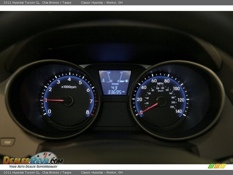 2011 Hyundai Tucson GL Chai Bronze / Taupe Photo #7