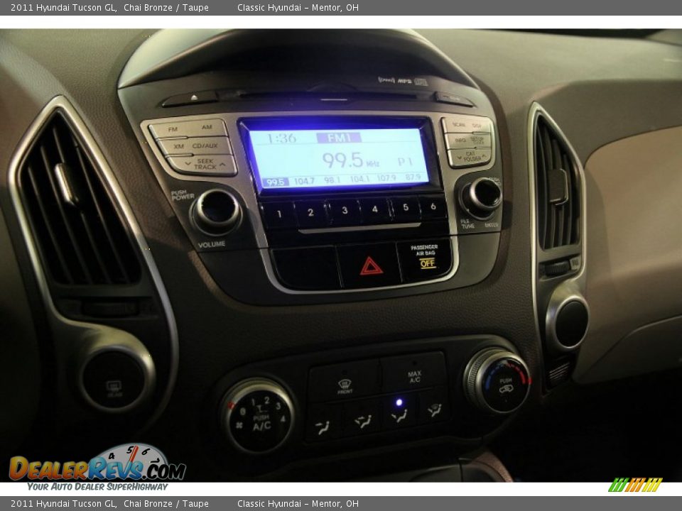 2011 Hyundai Tucson GL Chai Bronze / Taupe Photo #8