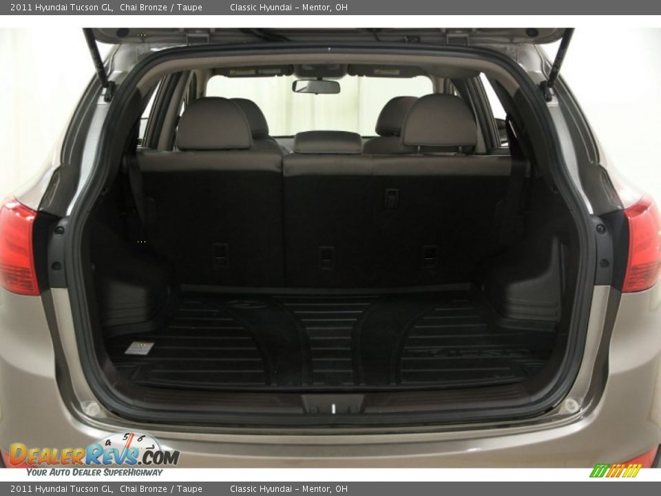 2011 Hyundai Tucson GL Chai Bronze / Taupe Photo #15