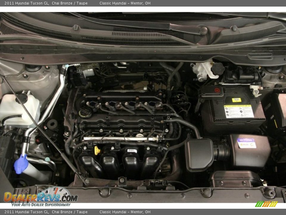 2011 Hyundai Tucson GL Chai Bronze / Taupe Photo #16