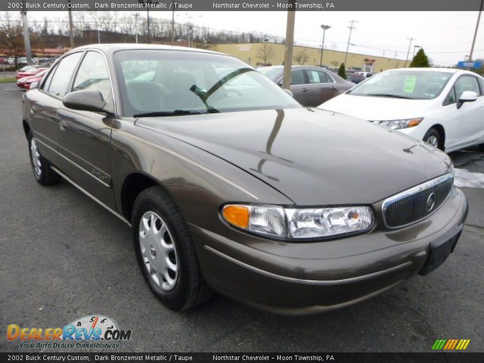 Front 3/4 View of 2002 Buick Century Custom Photo #5