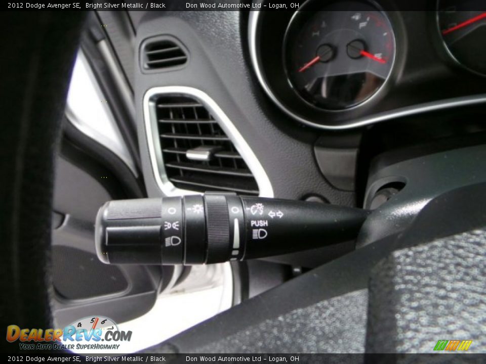 2012 Dodge Avenger SE Bright Silver Metallic / Black Photo #17
