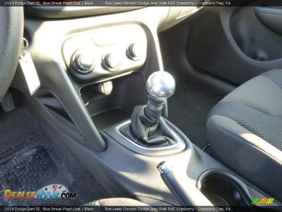 2014 Dodge Dart SE Shifter Photo #17