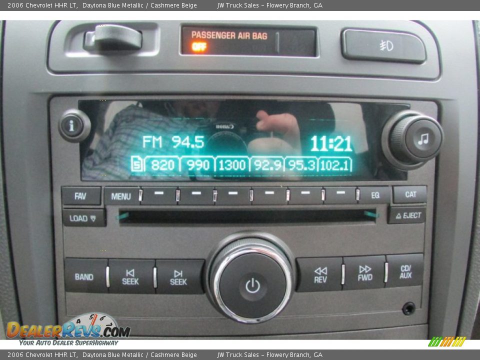 2006 Chevrolet HHR LT Daytona Blue Metallic / Cashmere Beige Photo #28