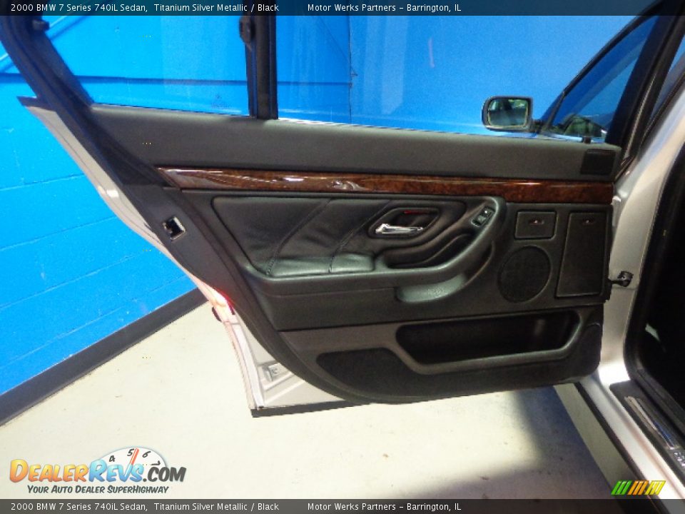 2000 BMW 7 Series 740iL Sedan Titanium Silver Metallic / Black Photo #28