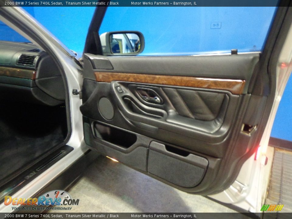 2000 BMW 7 Series 740iL Sedan Titanium Silver Metallic / Black Photo #34
