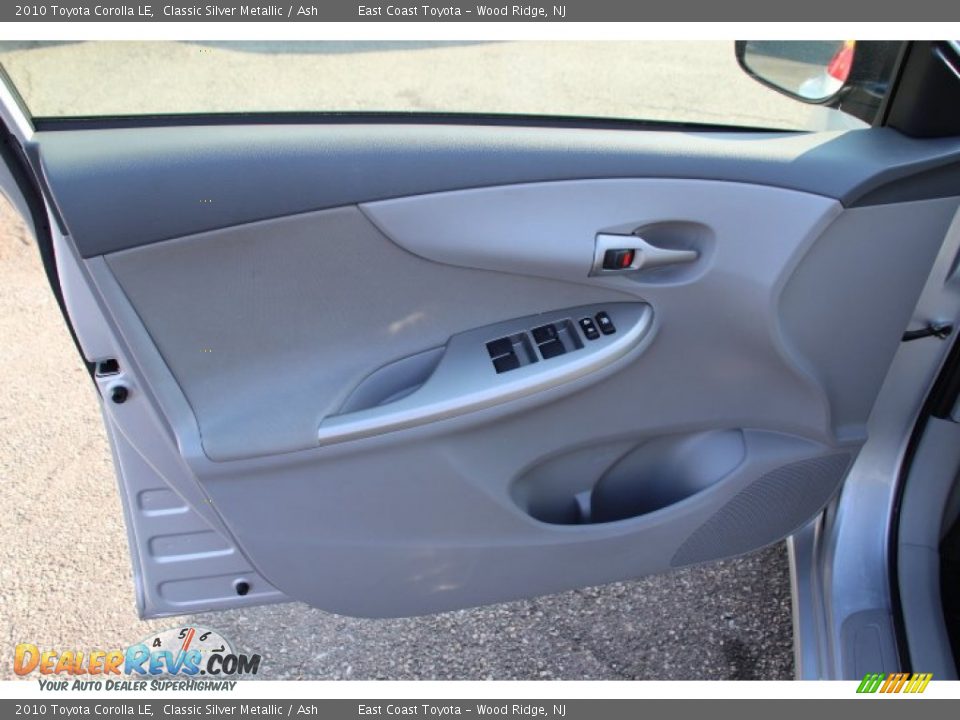 2010 Toyota Corolla LE Classic Silver Metallic / Ash Photo #6