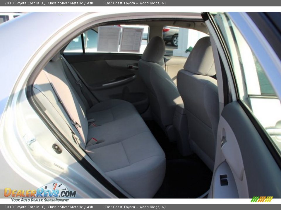 2010 Toyota Corolla LE Classic Silver Metallic / Ash Photo #9