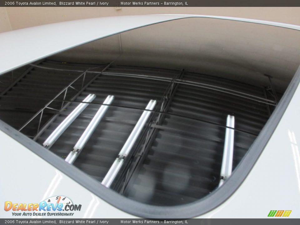 2006 Toyota Avalon Limited Blizzard White Pearl / Ivory Photo #12