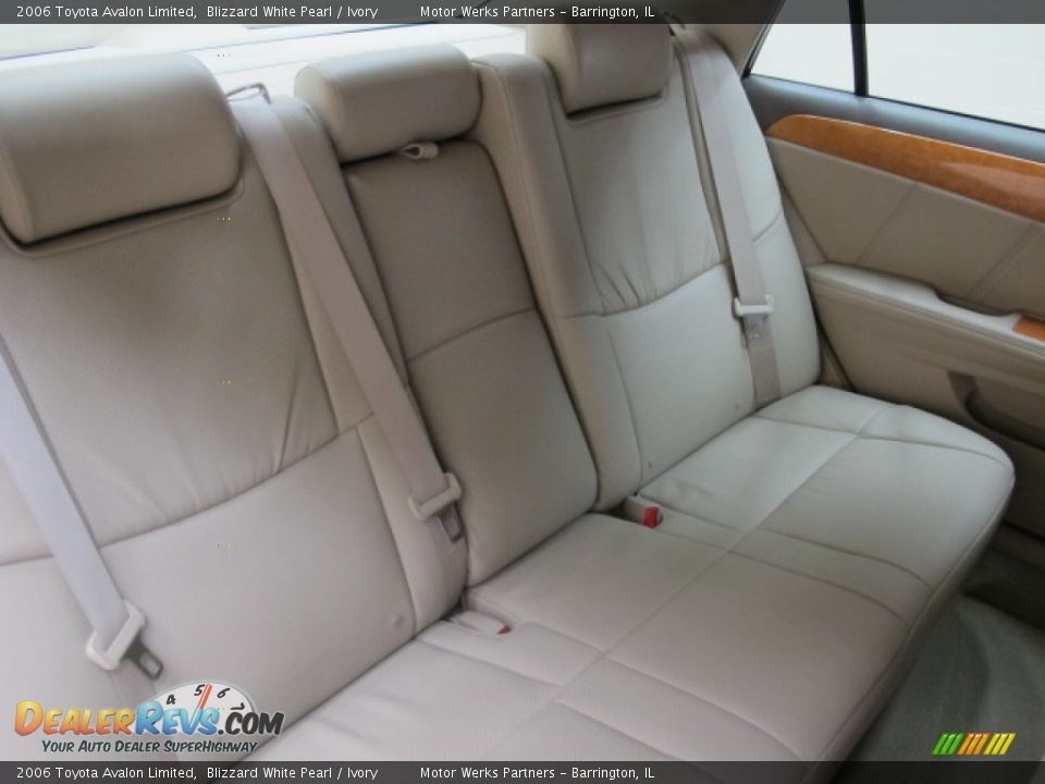 2006 Toyota Avalon Limited Blizzard White Pearl / Ivory Photo #22