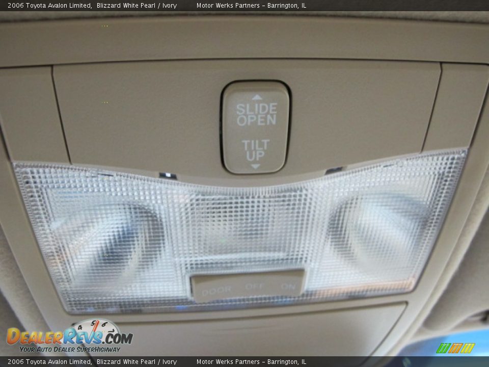 2006 Toyota Avalon Limited Blizzard White Pearl / Ivory Photo #35