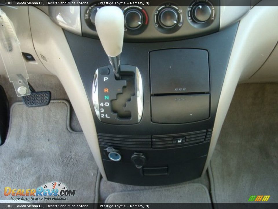 2008 Toyota Sienna LE Desert Sand Mica / Stone Photo #12
