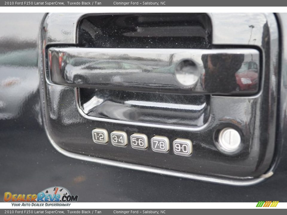 2010 Ford F150 Lariat SuperCrew Tuxedo Black / Tan Photo #25
