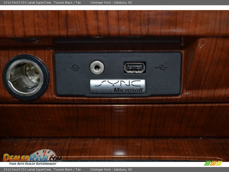 2010 Ford F150 Lariat SuperCrew Tuxedo Black / Tan Photo #32