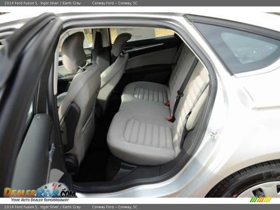 2014 Ford Fusion S Ingot Silver / Earth Gray Photo #11