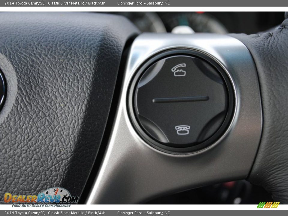 2014 Toyota Camry SE Classic Silver Metallic / Black/Ash Photo #18