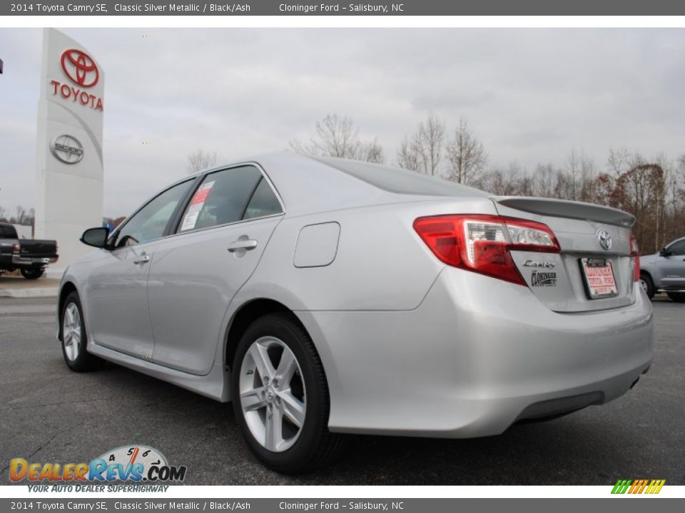 2014 Toyota Camry SE Classic Silver Metallic / Black/Ash Photo #24