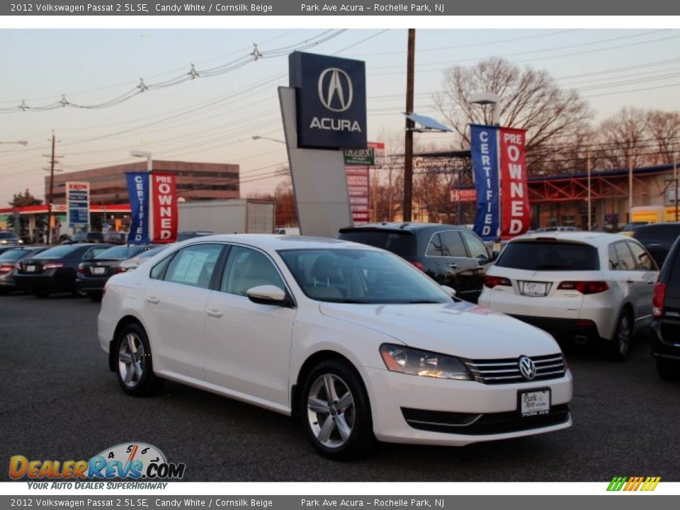 2012 Volkswagen Passat 2.5L SE Candy White / Cornsilk Beige Photo #1