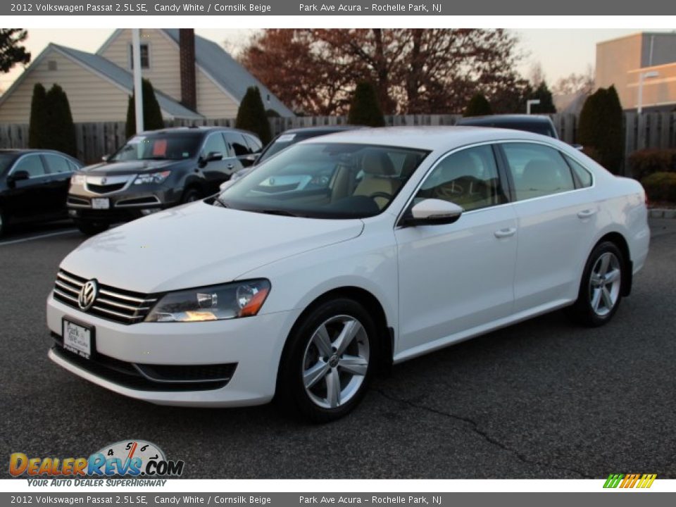 2012 Volkswagen Passat 2.5L SE Candy White / Cornsilk Beige Photo #7