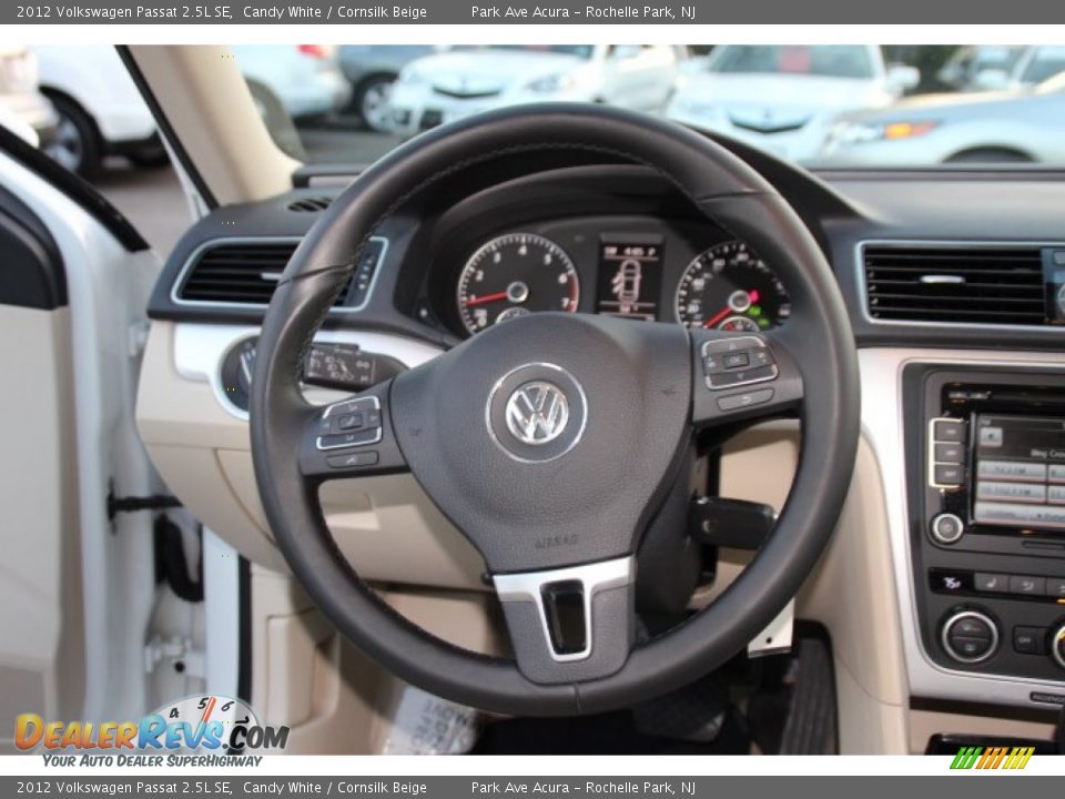 2012 Volkswagen Passat 2.5L SE Candy White / Cornsilk Beige Photo #16