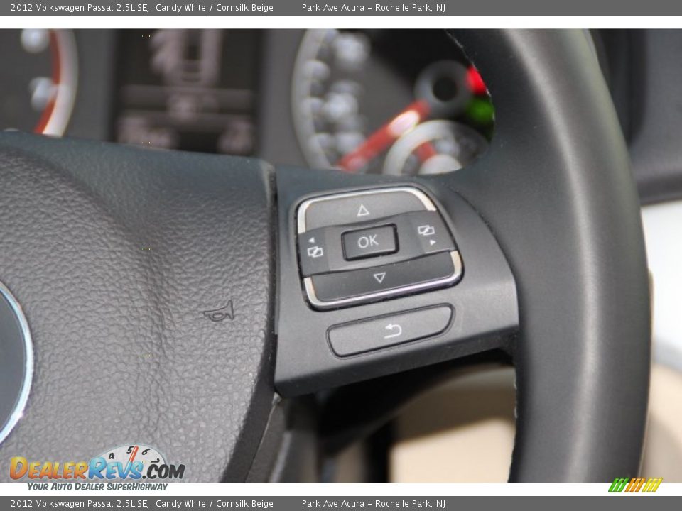 2012 Volkswagen Passat 2.5L SE Candy White / Cornsilk Beige Photo #18
