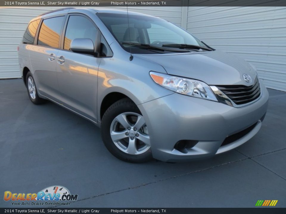 2014 Toyota Sienna LE Silver Sky Metallic / Light Gray Photo #1