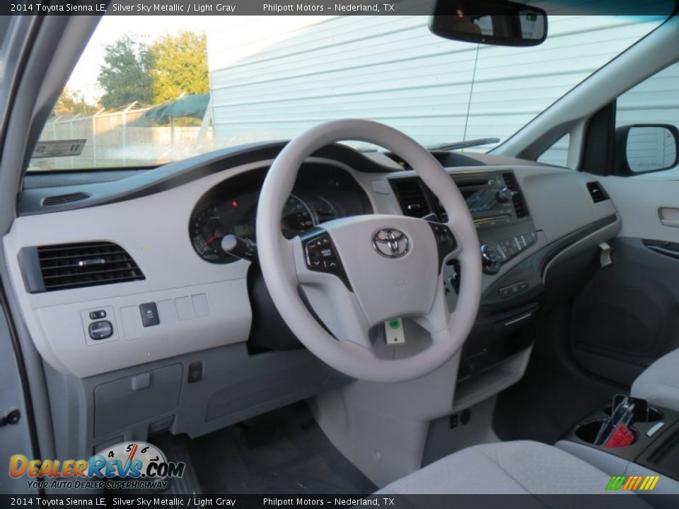 2014 Toyota Sienna LE Silver Sky Metallic / Light Gray Photo #25