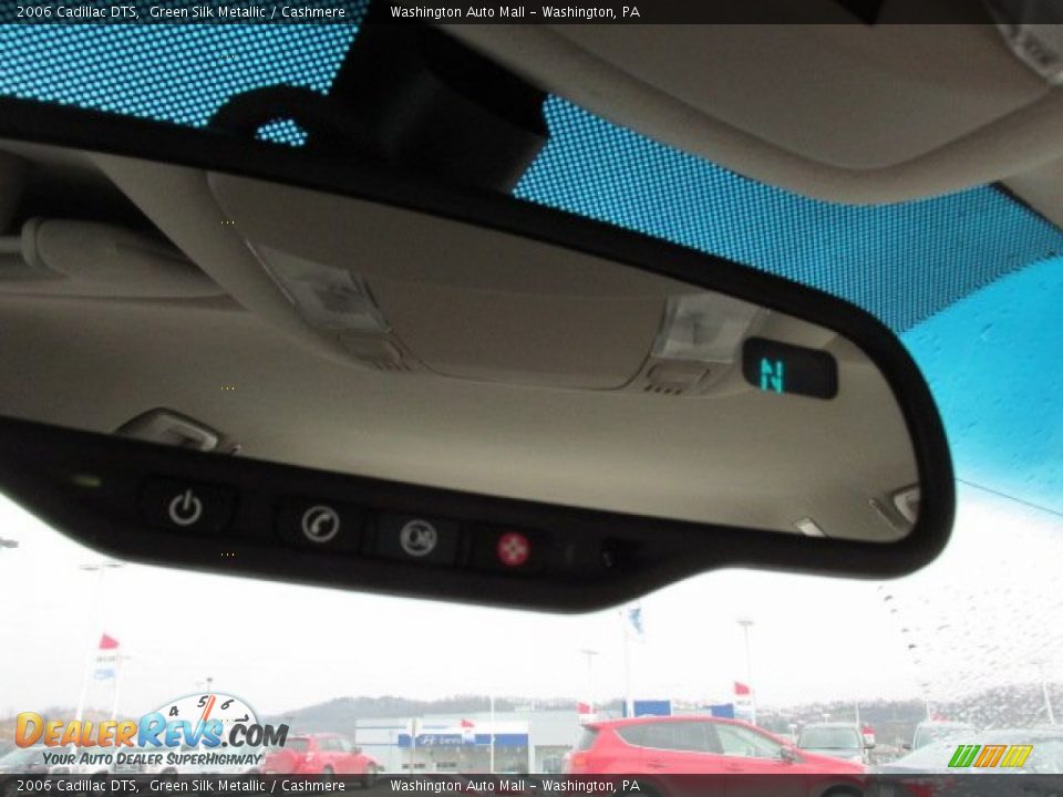 2006 Cadillac DTS Green Silk Metallic / Cashmere Photo #16