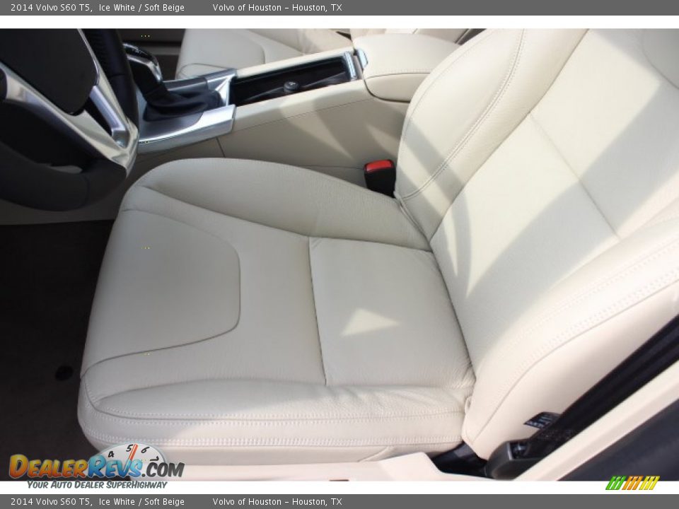 2014 Volvo S60 T5 Ice White / Soft Beige Photo #12