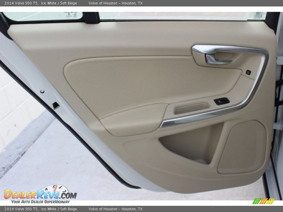 2014 Volvo S60 T5 Ice White / Soft Beige Photo #23