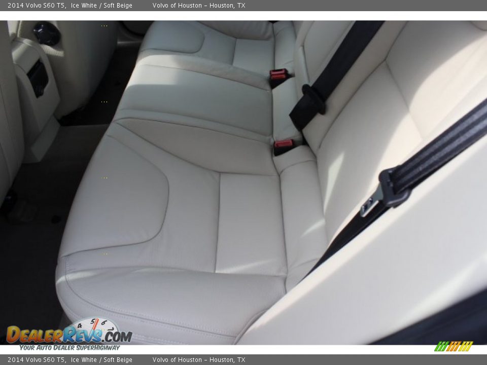 2014 Volvo S60 T5 Ice White / Soft Beige Photo #26