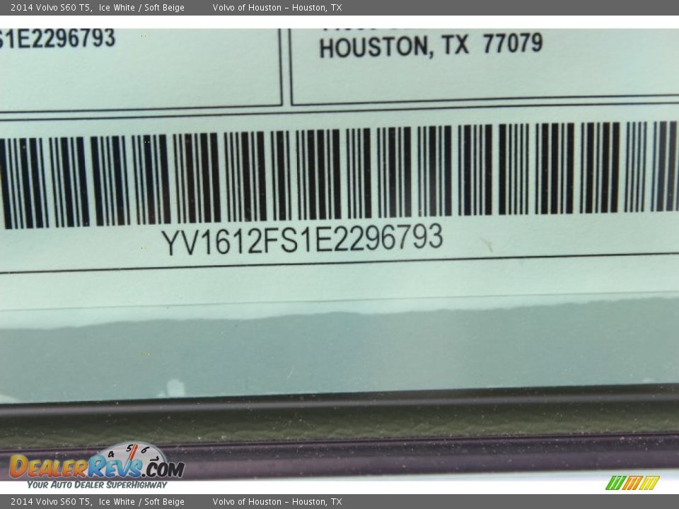 2014 Volvo S60 T5 Ice White / Soft Beige Photo #36