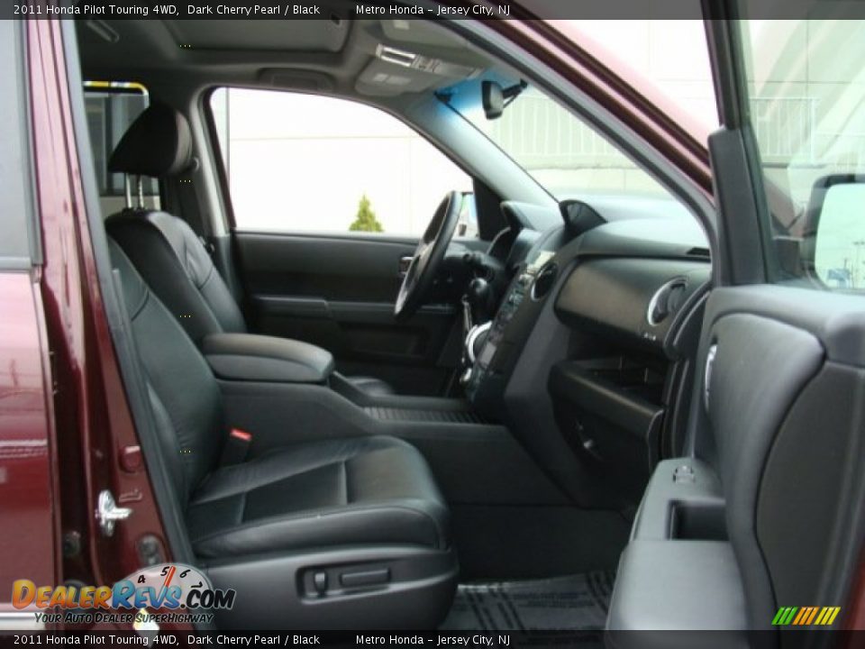 2011 Honda Pilot Touring 4WD Dark Cherry Pearl / Black Photo #9