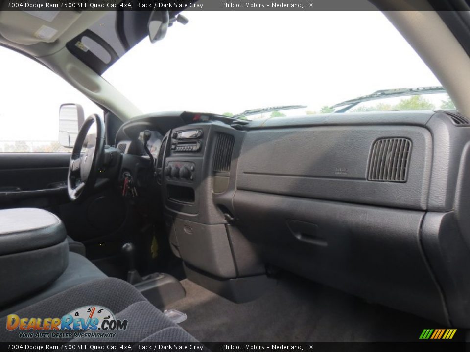 2004 Dodge Ram 2500 SLT Quad Cab 4x4 Black / Dark Slate Gray Photo #24