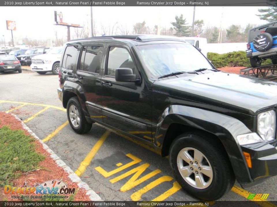 2010 Jeep Liberty Sport 4x4 Natural Green Pearl / Pastel Pebble Beige Photo #6