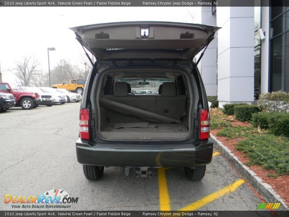 2010 Jeep Liberty Sport 4x4 Natural Green Pearl / Pastel Pebble Beige Photo #10